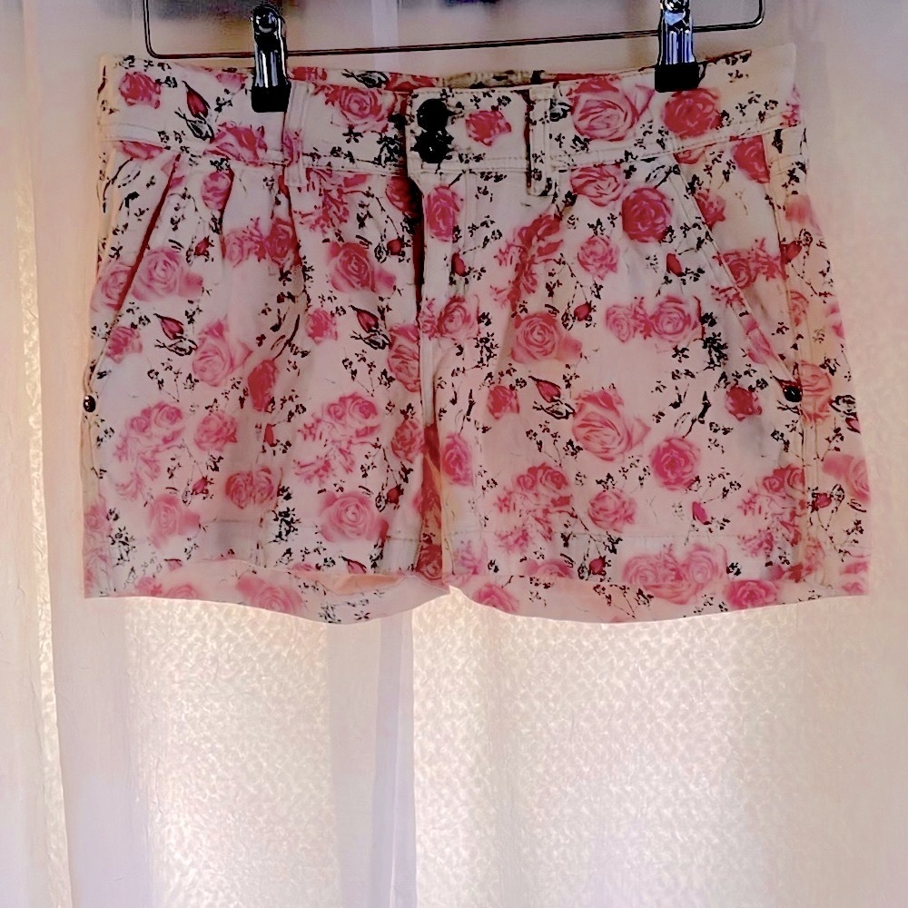 Garcia Women’s Cotton Denim Pink Floral Shorts size Missing